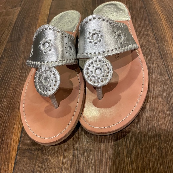 Jack Rogers Metallic Silver Hampton Sandals, Size 10 - Picture 6 of 12